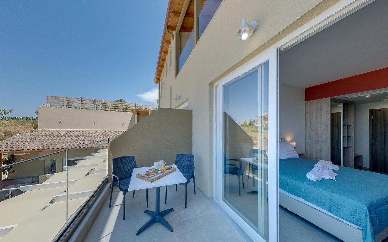 Spiros-Soula Thematic Suites Agia Pelagia  Esterno foto